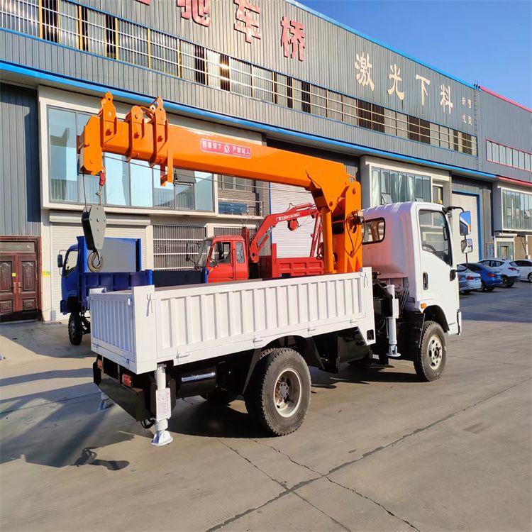 宁江区三轮随车吊定制 农用改装机自备吊中瑞长期出售